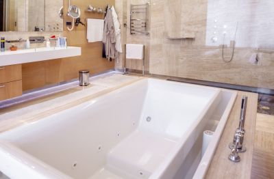 Refinished Bathtub with Smooth Finish